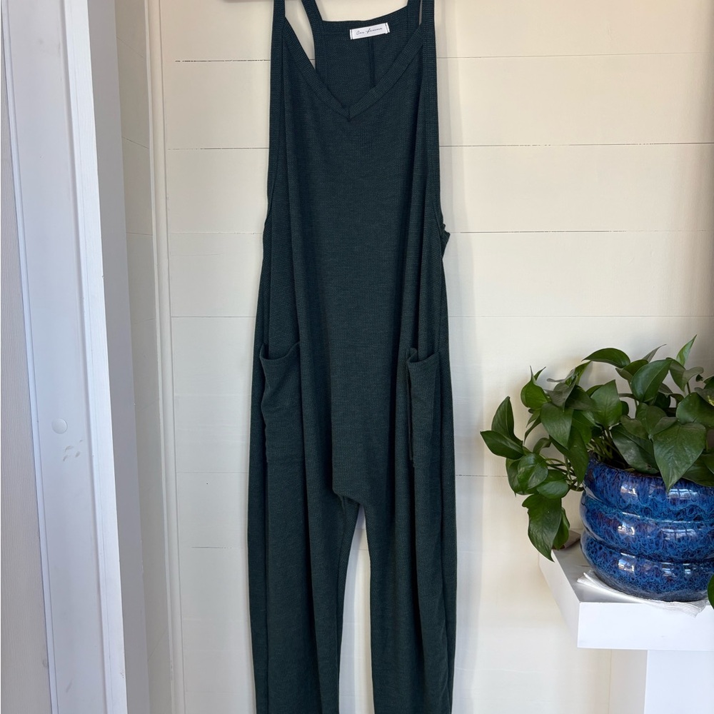 Waffle Knit Forest Green Sleeveless Jumpsuit - Picture 2 of 6
